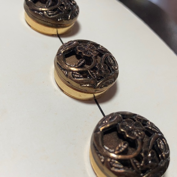 Button covers - Picture 3 of 3